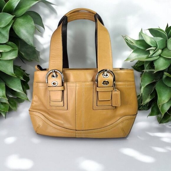 COACH Soho Tan Leather Bag in tan/camel - Picture 2 of 9